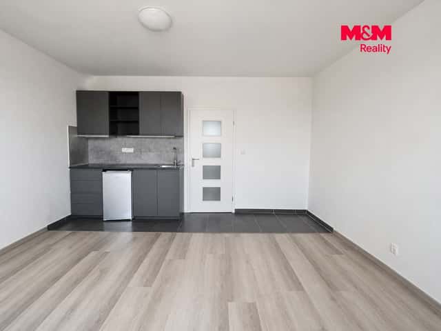 Pronájem, Byt 1+kk, 24 m², Praha, Freyova, Freyova, Praha 9 – Vysočany