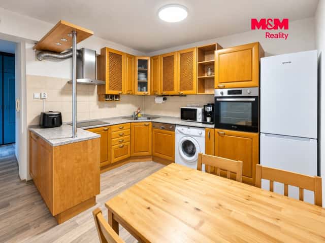 Prodej, Byt 2+1, 57 m², Čelákovice, náměstí 5. května, náměstí 5. května, Čelákovice, okres Praha-východ
