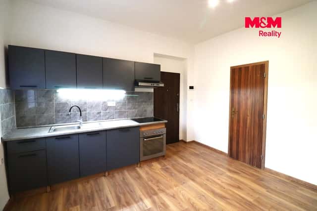Pronájem, Byt 1+1, 36 m², Karlovy Vary, Sokolovská, Sokolovská, Karlovy Vary – Rybáře