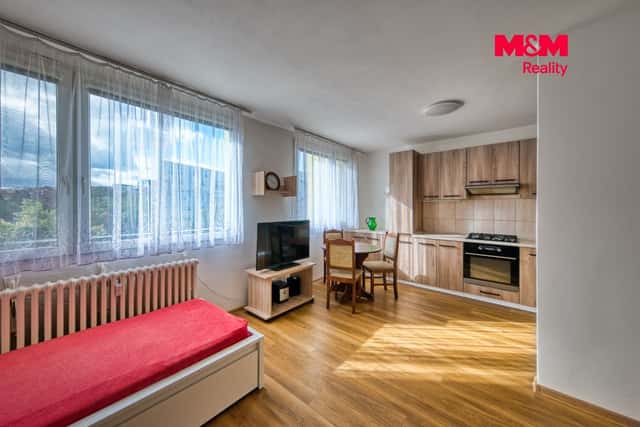 Prodej, Byt 1+kk, 30 m², Praha, Hennerova, Hennerova, Praha 5 – Motol