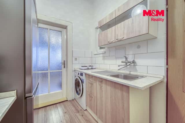 Prodej, Byt 1+kk, 30 m², Plzeň, Rokycanská, Rokycanská, Plzeň – Lobzy, okres Plzeň-město