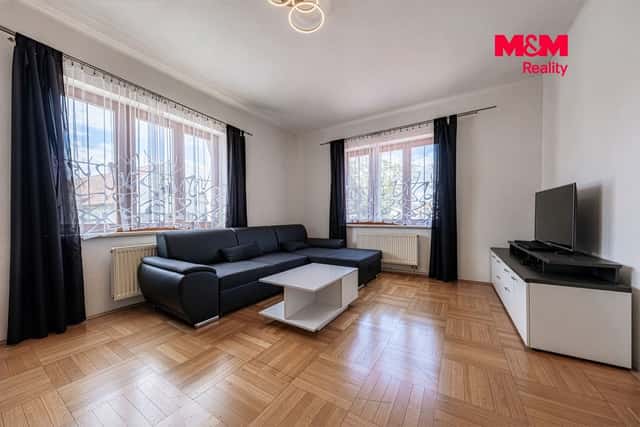 Prodej, Byt 2+1, 61 m², Rožďalovice, Náměstí, Náměstí, Rožďalovice, okres Nymburk