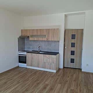 Pronájem bytu 2+kk 44 m² Hradec Králové, U Koruny, Hradec Králové