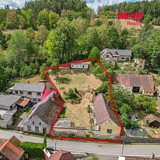 Prodej stavební parcely 1676 m² Strašice, Strašice, okres Strakonice