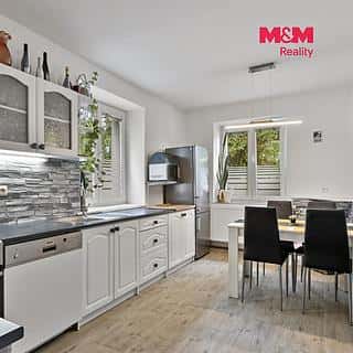 Prodej bytu 3+1 74 m² Nový Bor, Gen. Svobody, Nový Bor, okres Česká Lípa