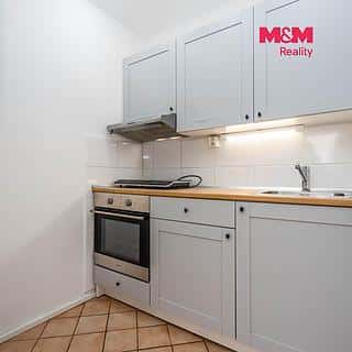 Prodej bytu 1+kk, garsoniery 35 m² Hradec Králové, Jana Masaryka, Hradec Králové