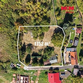 Prodej stavební parcely 1752 m² Pnětluky, Pnětluky, okres Louny