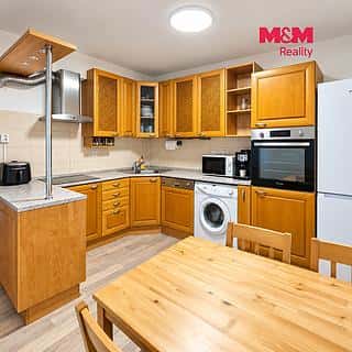 Prodej bytu 2+1 57 m² Čelákovice, náměstí 5. května, Čelákovice, okres Praha-východ