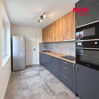 Prodej rodinného domu 200 m² Praha, Úvalská, Praha