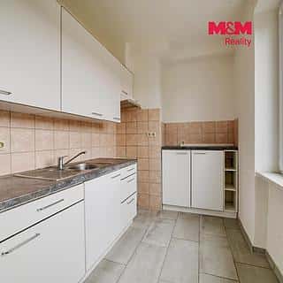 Prodej bytu 2+1 51 m² Kynšperk nad Ohří, náměstí SNP, Kynšperk nad Ohří, okres Sokolov