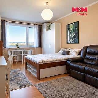 Pronájem bytu 1+kk, garsoniery 28 m² Hradec Králové, třída Edvarda Beneše, Hradec Králové