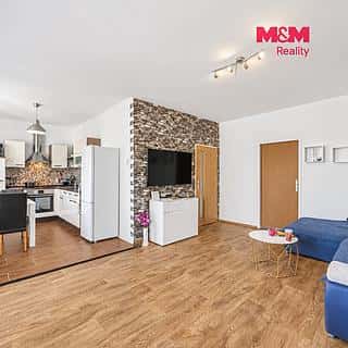 Prodej bytu 2+kk 52 m² Kralupy nad Vltavou, nám. Mládežníků, Kralupy nad Vltavou, okres Mělník