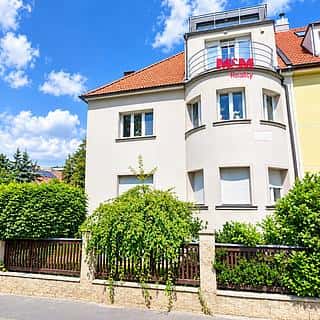 Pronájem bytu 2+1 88 m² Praha, Na Třebešíně, Praha