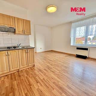 Pronájem bytu 1+kk, garsoniery 33 m² Blatná, Smetanova, Blatná, okres Strakonice
