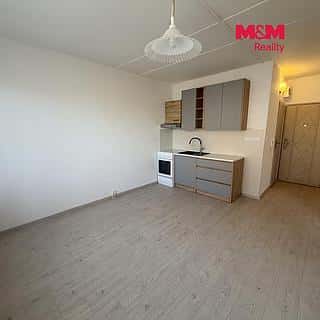 Pronájem bytu 2+kk 35 m² Žatec, Jaroslava Vrchlického, Žatec, okres Louny