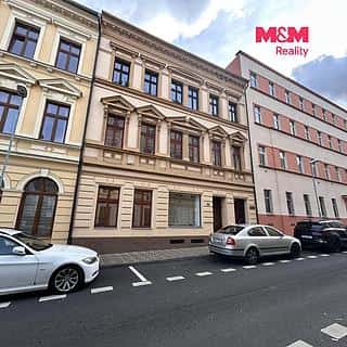 Pronájem bytu 4+1 89 m² Teplice, Revoluční, Teplice