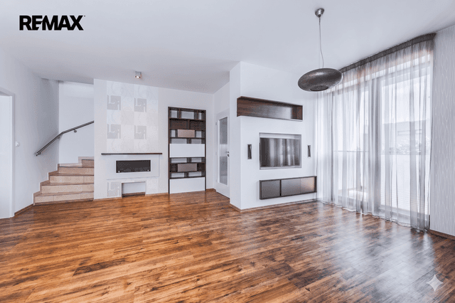 Prodej domu 202 m², Praha 9 - Vinoř, Lipoltická, Praha 9 – Vinoř