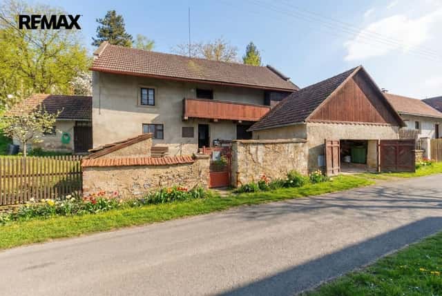 Prodej domu 90 m², Panenské Břežany, U obory, Panenské Břežany, okres Praha-východ