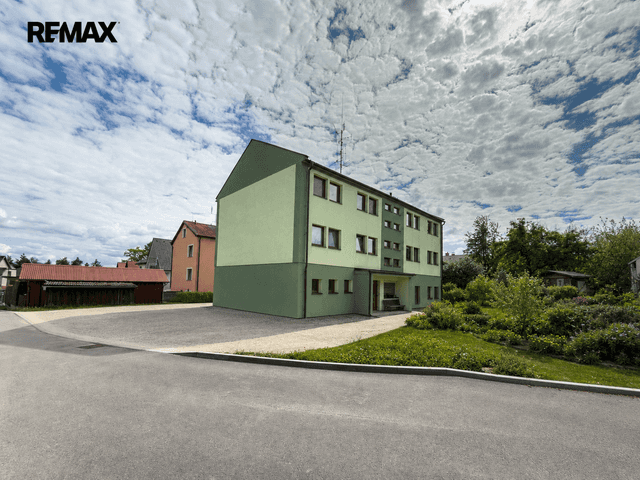 Prodej bytu 3+1 v osobním vlastnictví 75 m², Trhové Sviny, Okružní, Trhové Sviny, okres České Budějovice