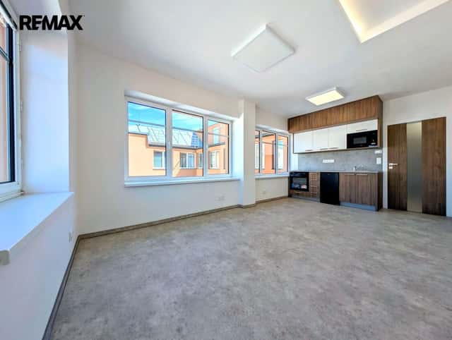Pronájem bytu 1+kk v osobním vlastnictví 23 m², Havlíčkův Brod, Havlíčkovo náměstí, Havlíčkův Brod