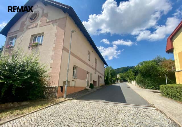 Pronájem bytu 1+1 v osobním vlastnictví 37 m², Černošice, Jansova, Černošice, okres Praha-západ