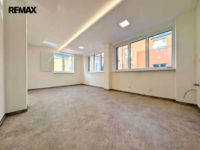 Pronájem bytu 1+kk v osobním vlastnictví 30 m², Havlíčkův Brod, Havlíčkovo náměstí, Havlíčkův Brod