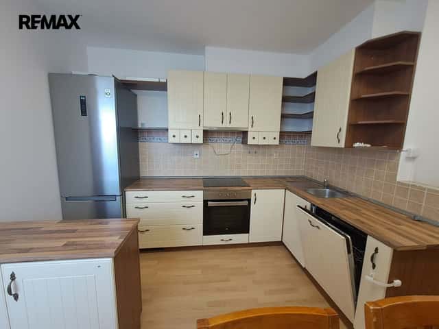 Pronájem bytu 2+1 v osobním vlastnictví 78 m², Praha 9 - Běchovice, Českobrodská, Praha 9 – Běchovice
