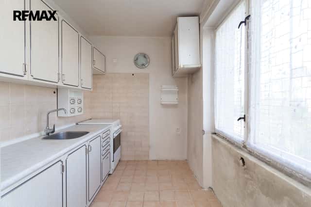 Prodej bytu 4+1 v osobním vlastnictví 66 m², Praha 4 - Záběhlice, Hrusická, Praha 4 – Záběhlice