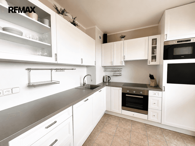 Prodej bytu 3+1 v osobním vlastnictví 66 m², Praha 9 - Střížkov, Střížkovská, Praha 9 – Střížkov