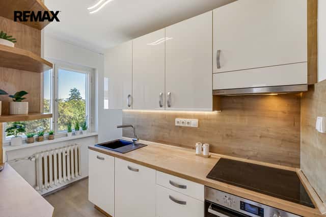 Prodej bytu 3+1 v osobním vlastnictví 64 m², Praha 9 - Horní Počernice, Jívanská, Praha 9 – Horní Počernice