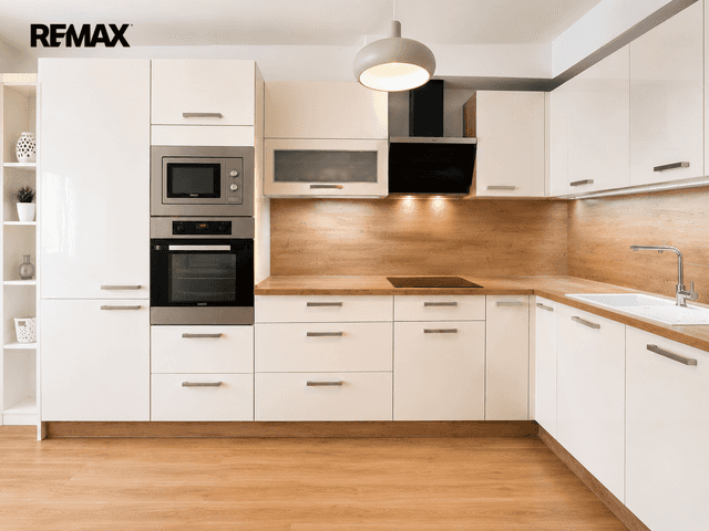 Prodej bytu 3+kk v osobním vlastnictví 74 m², Praha 9 - Hostavice, U Hostavického potoka, Praha 9 – Hostavice