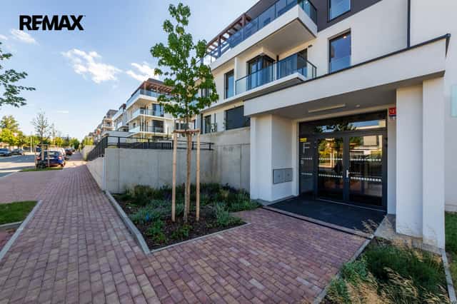 Pronájem bytu 3+kk v osobním vlastnictví 82 m², Praha 8 - Dolní Chabry, Za Pískovnou, Praha 8 – Dolní Chabry