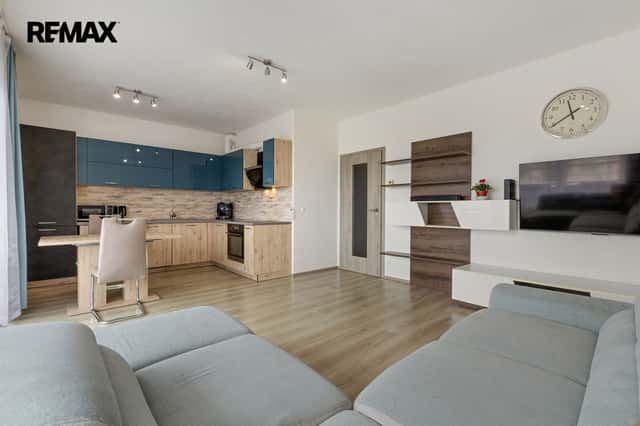 Prodej bytu 3+kk v osobním vlastnictví 81 m², Praha 9 - Letňany, Hlučkova, Praha 9 – Letňany