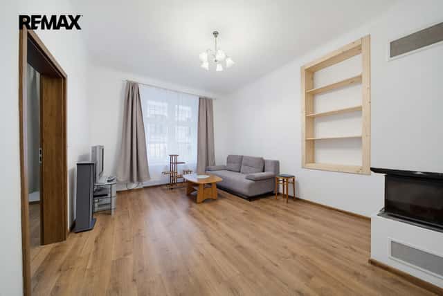 Prodej bytu 4+1 v osobním vlastnictví 80 m², Karlovy Vary, Raisova, Karlovy Vary