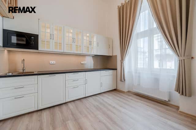 Prodej bytu 3+kk v osobním vlastnictví 70 m², Praha 2 - Vinohrady, Legerova, Praha 2 – Vinohrady