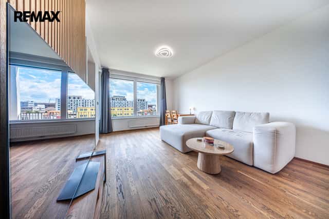Prodej bytu 2+kk v osobním vlastnictví 56 m², Praha 9 - Vysočany, Smržových, Praha 9 – Vysočany