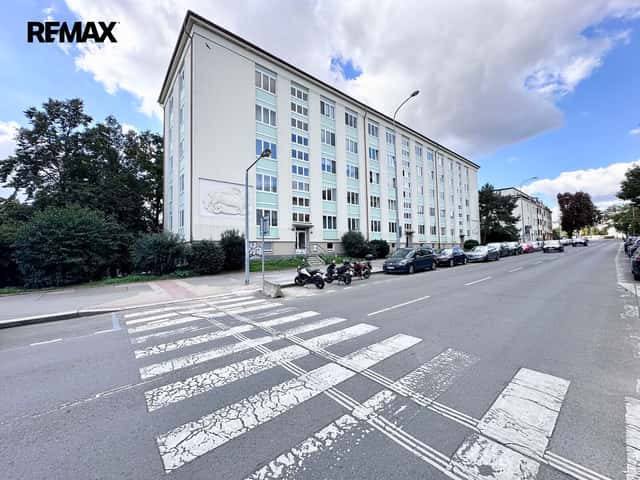 Prodej bytu 1+1 v osobním vlastnictví 42 m², Praha 10 - Vršovice, Ruská, Praha 10 – Vršovice