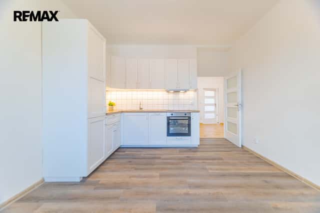 Pronájem bytu 3+kk v osobním vlastnictví 76 m², Praha 10 - Vršovice, Rybalkova, Praha 10 – Vršovice