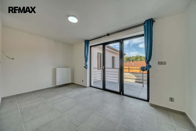 Pronájem bytu 1+kk v osobním vlastnictví 22 m², Velký Osek, Revoluční, Velký Osek, okres Kolín
