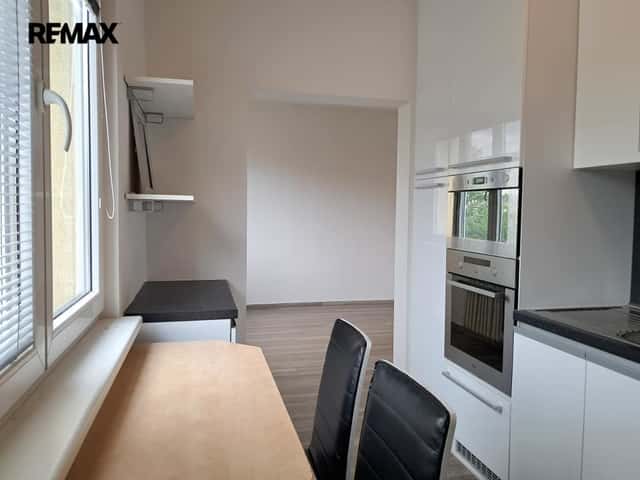 Pronájem bytu 3+1 v osobním vlastnictví 71 m², Praha 4 - Krč, Olbrachtova, Praha 4 – Krč