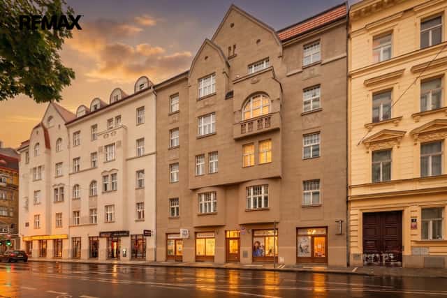 Prodej bytu 3+kk v osobním vlastnictví 95 m², Praha 5 - Smíchov, Preslova, Praha 5 – Smíchov