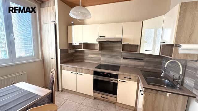 Pronájem bytu 2+1 v družstevním vlastnictví 43 m², Břeclav, Na Valtické, Břeclav