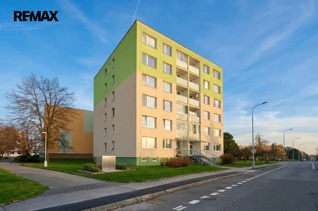Prodej bytu 3+kk v osobním vlastnictví 64 m², Praha 9 - Kyje, Manželů Dostálových, Praha 9 – Kyje