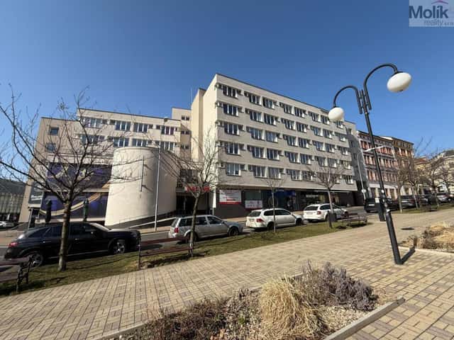 Pronájem bytu 1+kk 38 m2, U divadla, Teplice