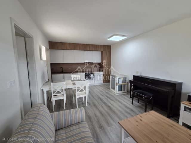 Pronájem bytu 2+kk 45 m2, Ovesná, Hořovice, okres Beroun