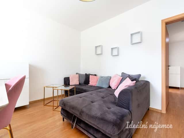 Pronájem bytu 2+kk 44 m2, Žitná, Hostivice, okres Praha-západ