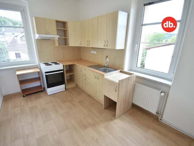 Pronájem bytu 1+1 35 m2, K Linhartu, Karlovy Vary – Doubí