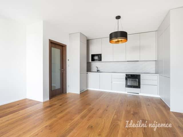 Pronájem bytu 2+kk 50 m2, Dostalové, Praha 5 – Hlubočepy