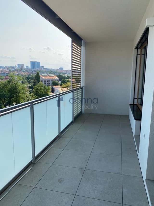 Pronájem bytu 2+kk 56 m2, U plynárny, Praha 4 – Michle