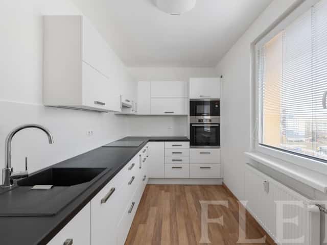 Prodej bytu 4+1 80 m2, Zdiměřická, Praha 4 – Chodov